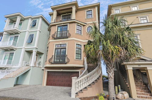 21 singleton beach place